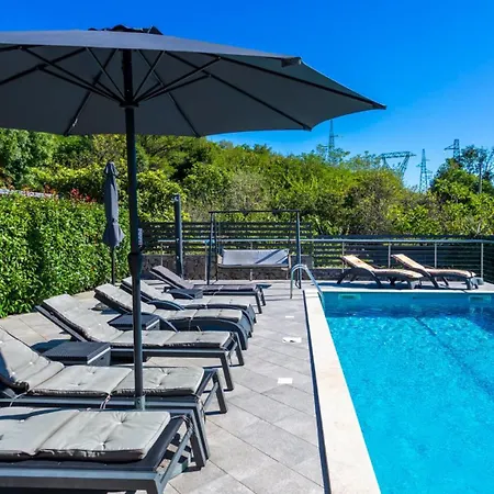 Angello Villa *
